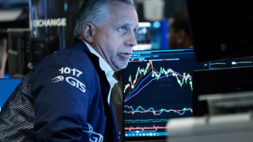 Stocks keep hitting new lows. Here's how to protect your portfolio and generate some returns